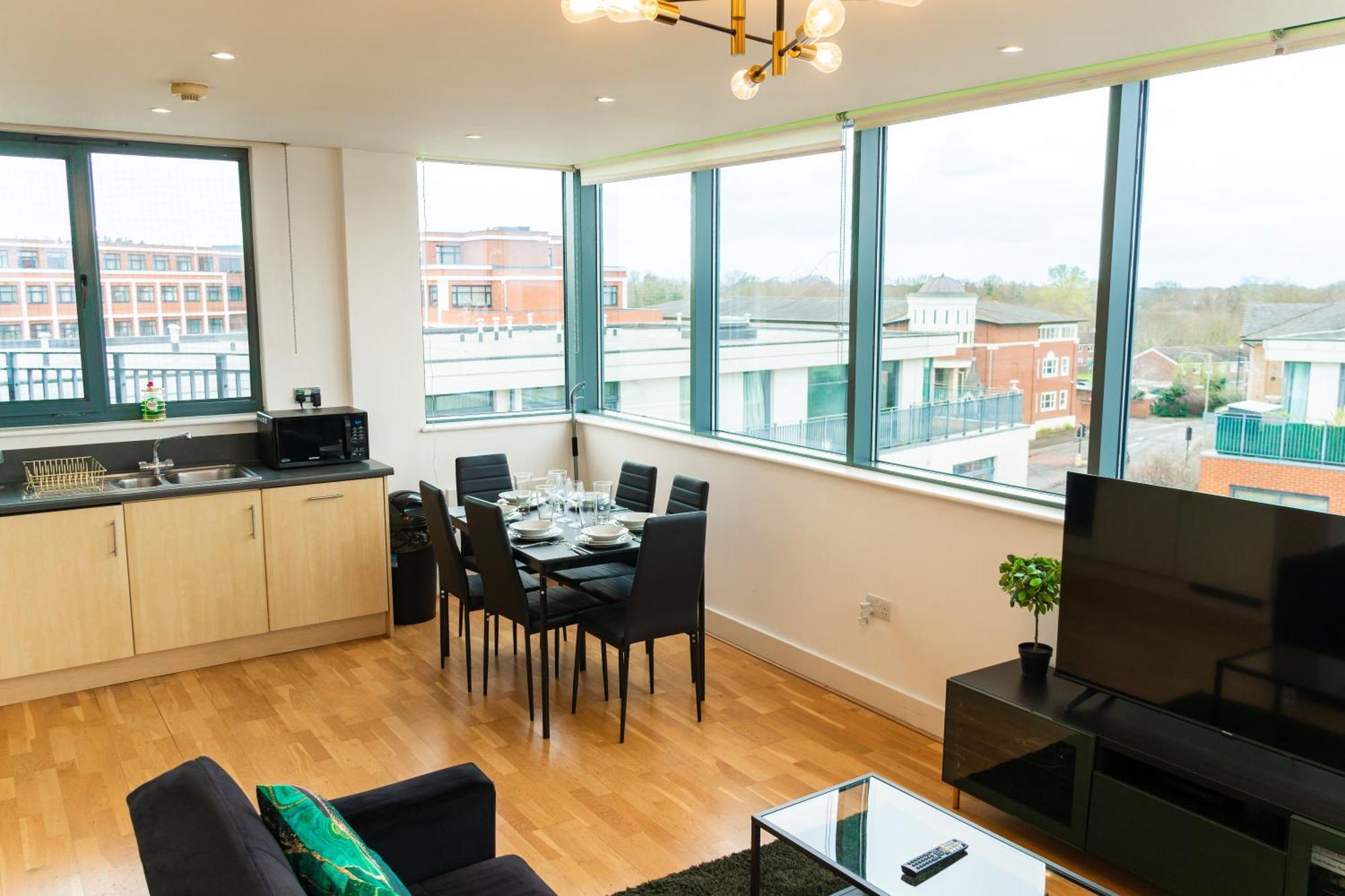 The Regency Suite - Modern 2-Bed 1-Bath Apartment Chertsey Ngoại thất bức ảnh